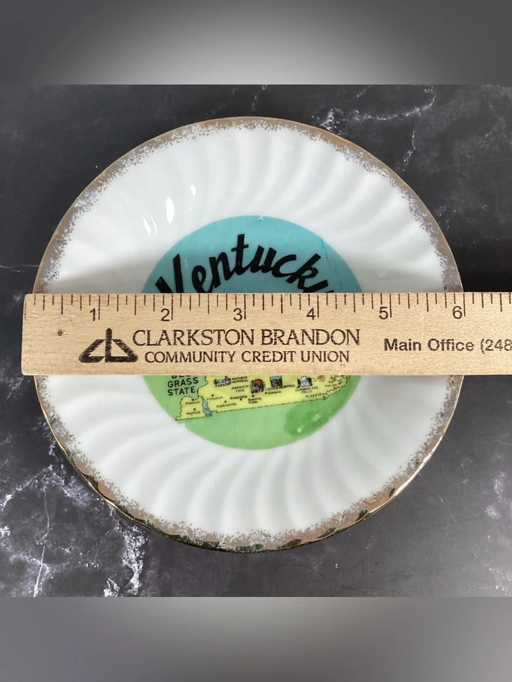 Vintage Collectible Kentucky Souvenir With Gold Trim Tea Cup And Saucer